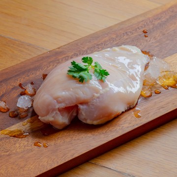 Frozen Chicken Breast Meat 冰冻鸡胸肉 ( 2- 3pcs at 600g - 700g)